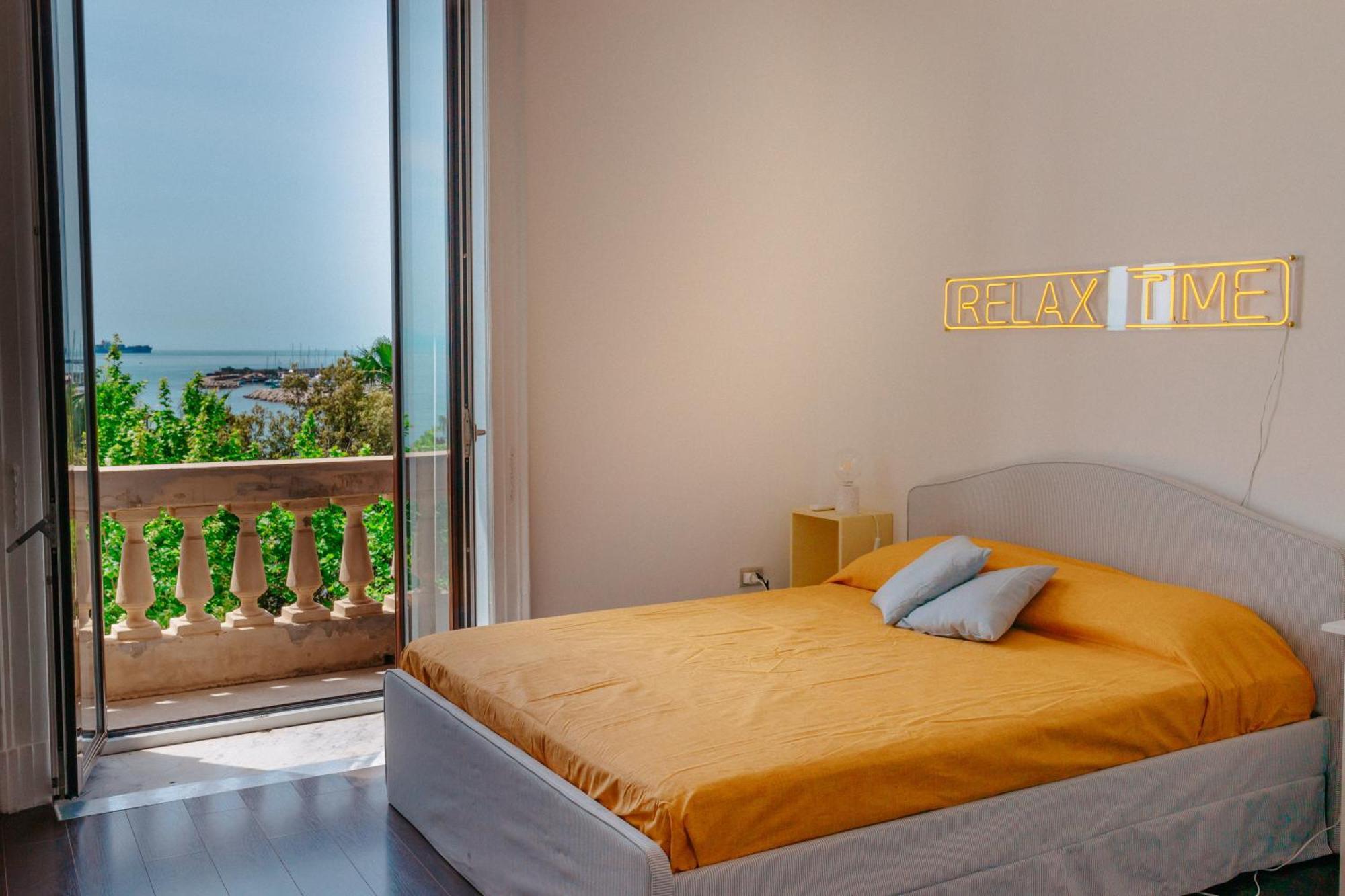 Blue Sea View Apartment Salerno Kültér fotó